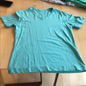Lulu lemon basic v neck t shirt